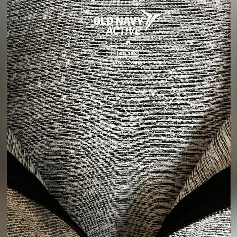 EUC Old Navy Women’s Gray/Black Active Full Zip Jacket, Long Sleeve; Size M